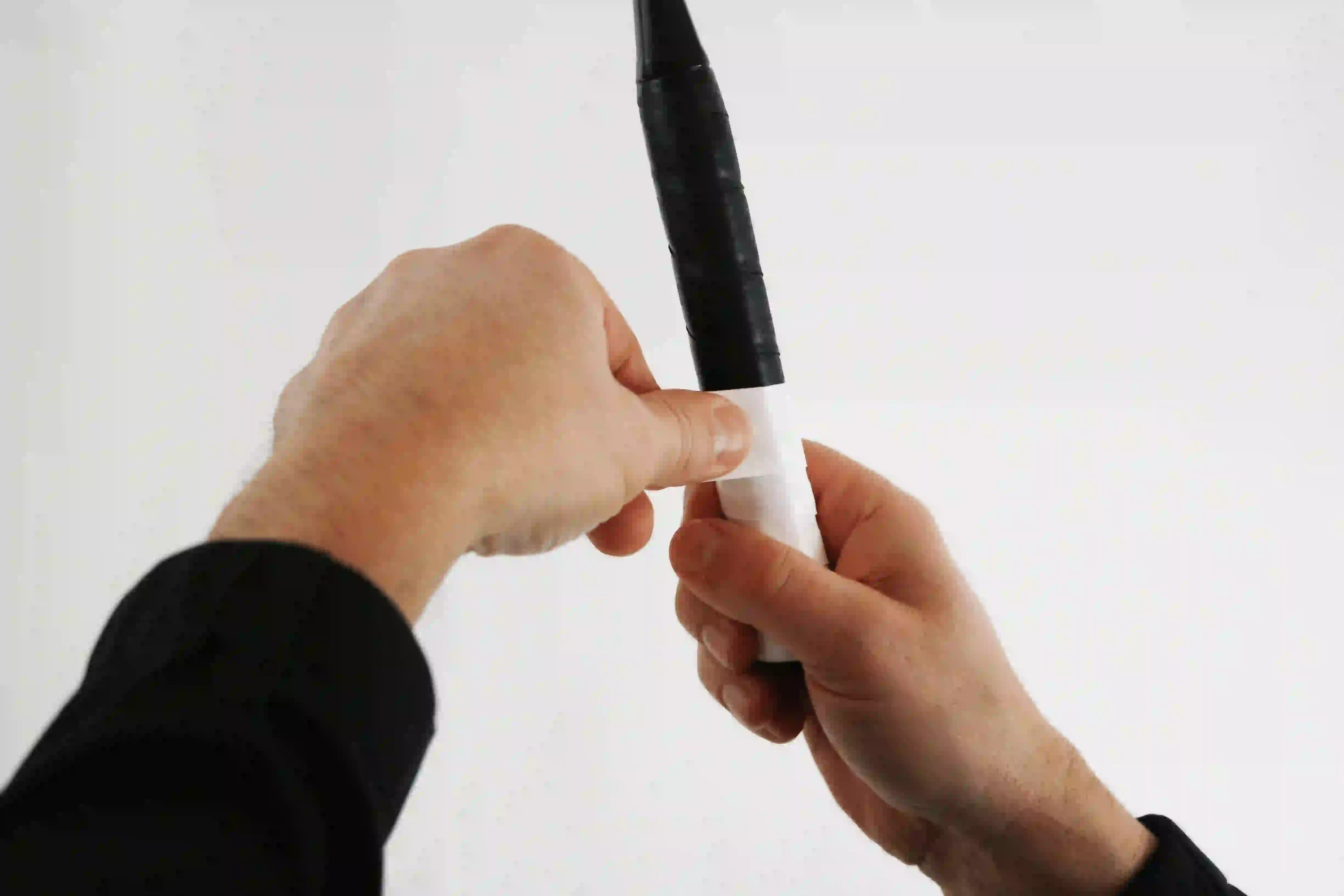 Overgrip über ein Basisgriffband wickeln